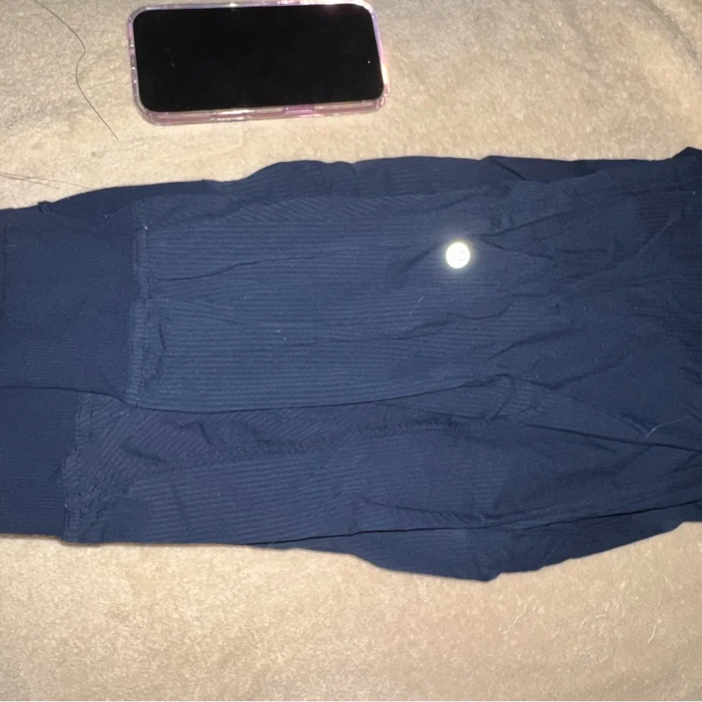 6 bundle Lululemon Athletica Dark Leggings - Picture 7 of 12